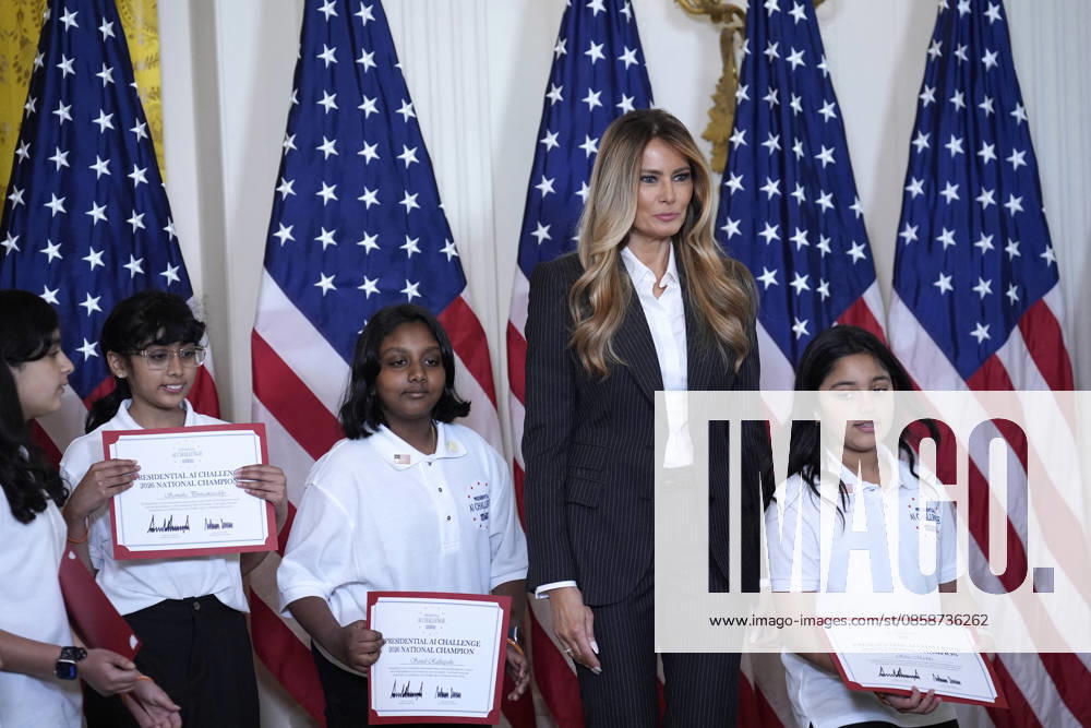 Melania Trump on AI champions awards - Washington US First lady Melania Trump participates in the Presidential Artificial Intelligence Challenge National Champion Awards Ceremony in the East Room at the White House in Washington on June 9, 2026. Photo by Yuri Gripas ABACAPRESS.COM Washington DC United States