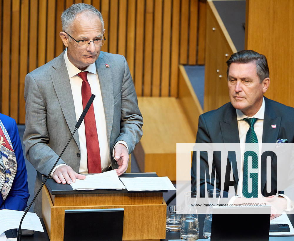 - Wien 09.06.2026 - Budgetrede Österreichisches Parlament - Der Nationalrat trat heute im Hohen Haus zu einer regluären Nationalratssitzung zusammen. Haupthema war die Budetrede des Finanzministers - PHOTO: Finanzminister Markus Marterbauer (SPÖ) auf der Regierungsbank im Plenarsaal bei seiner zweiten Budgetrede. Rechts Peter Hanke (SPÖ), Bundesminister für Innovation Vienna (AUSTRIA) - Austrian Parliament National Council session - The National Council met today in Parliament for a regular National Council session. The topic of the plenary session was the Budget Speech by the Austrian Minister of Finance. Budget, Finanzen, Staatsfinanzen, Geld, Steuern, Ausgaben, Einnahmen, Regierung, echtes Dopelbudet 2027 28 , 2028, Schulden,