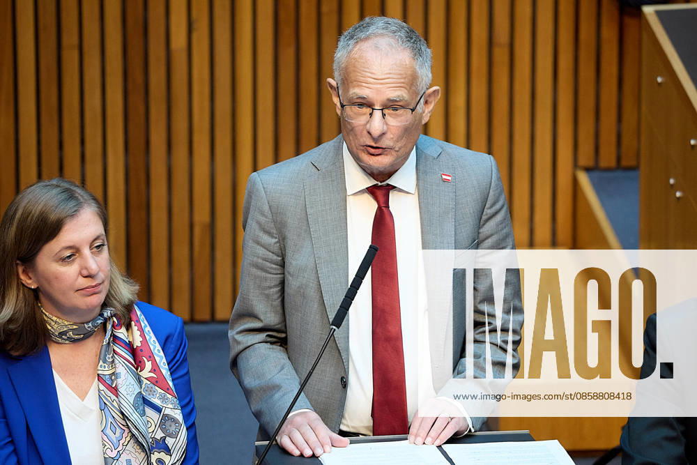- Wien 09.06.2026 - Budgetrede Österreichisches Parlament - Der Nationalrat trat heute im Hohen Haus zu einer regluären Nationalratssitzung zusammen. Haupthema war die Budetrede des Finanzministers - PHOTO: Finanzminister Markus Marterbauer (SPÖ) auf der Regierungsbank im Plenarsaal bei seiner zweiten Budgetrede. Vienna (AUSTRIA) - Austrian Parliament National Council session - The National Council met today in Parliament for a regular National Council session. The topic of the plenary session was the Budget Speech by the Austrian Minister of Finance. Budget, Finanzen, Staatsfinanzen, Geld, Steuern, Ausgaben, Einnahmen, Regierung, echtes Dopelbudet 2027 28 , 2028, Schulden, Nationalratssitzung, Nationalrat SItzung Budgetrede
