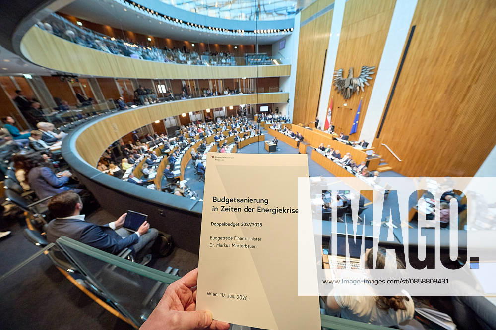 - Wien 09.06.2026 - Budgetrede Österreichisches Parlament - Der Nationalrat trat heute im Hohen Haus zu einer regluären Nationalratssitzung zusammen. Haupthema war die Budetrede des Finanzministers - PHOTO: Vienna (AUSTRIA) - Austrian Parliament National Council session - The National Council met today in Parliament for a regular National Council session. The topic of the plenary session was the Budget Speech by the Austrian Minister of Finance. Budget, Finanzen, Staatsfinanzen, Geld, Steuern, Ausgaben, Einnahmen, Regierung, echtes Dopelbudet 2027 28 , 2028, Schulden, Nationalratssitzung, Nationalrat SItzung Budgetrede