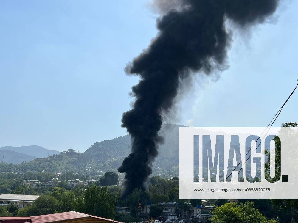 Pakistani army says chopper crashes in Muzaffarabad, all personnel dead MUZAFFARABAD, PAKISTANI-ADMINISTRATED KASMIR - JUNE 10: Smoke rises from the spot where a Pakistani Army Mi-17 helicopter crashed during take-off due to a reported technical fault, the military said, near Muzaffarabad, the capital of Pakistani-administered Kashmir on June 10, 2026. According to the Inter-Services Public Relations (ISPR), all personnel on board were killed in the accident, with no survivors. Naseer Hamed Anadolu Muzaffarabad Pakistan. Editorial use only. Please get in touch for any other usage.