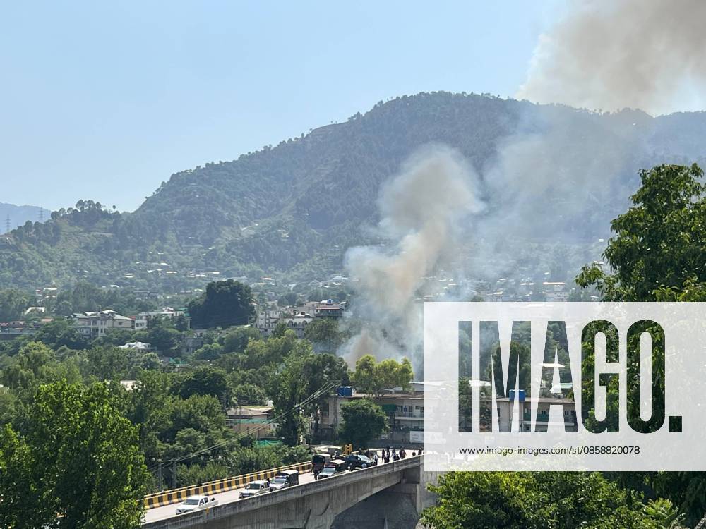 Pakistani army says chopper crashes in Muzaffarabad, all personnel dead MUZAFFARABAD, PAKISTANI-ADMINISTRATED KASMIR - JUNE 10: Smoke rises from the spot where a Pakistani Army Mi-17 helicopter crashed during take-off due to a reported technical fault, the military said, near Muzaffarabad, the capital of Pakistani-administered Kashmir on June 10, 2026. According to the Inter-Services Public Relations (ISPR), all personnel on board were killed in the accident, with no survivors. Naseer Hamed Anadolu Muzaffarabad Pakistan. Editorial use only. Please get in touch for any other usage.