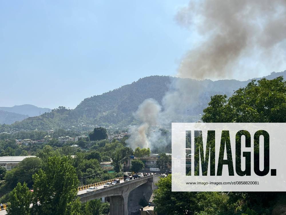 Pakistani army says chopper crashes in Muzaffarabad, all personnel dead MUZAFFARABAD, PAKISTANI-ADMINISTRATED KASMIR - JUNE 10: Smoke rises from the spot where a Pakistani Army Mi-17 helicopter crashed during take-off due to a reported technical fault, the military said, near Muzaffarabad, the capital of Pakistani-administered Kashmir on June 10, 2026. According to the Inter-Services Public Relations (ISPR), all personnel on board were killed in the accident, with no survivors. Naseer Hamed Anadolu Muzaffarabad Pakistan. Editorial use only. Please get in touch for any other usage.