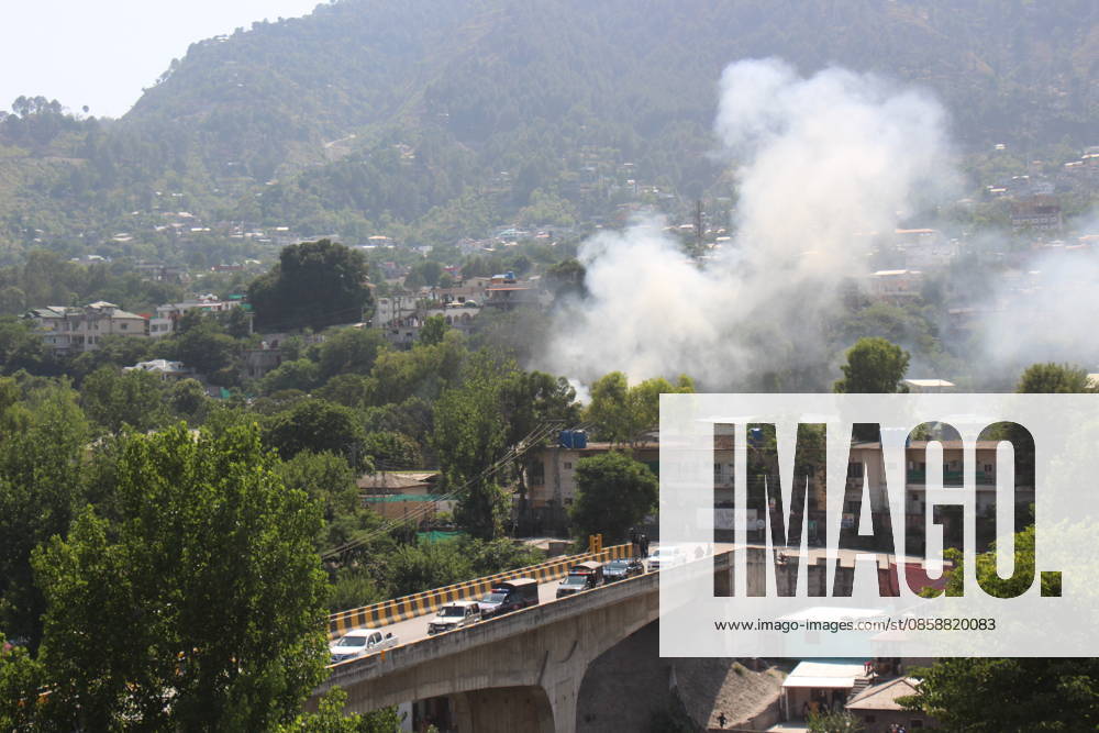 Pakistani army says chopper crashes in Muzaffarabad, all personnel dead MUZAFFARABAD, PAKISTANI-ADMINISTRATED KASMIR - JUNE 10: Smoke rises from the spot where a Pakistani Army Mi-17 helicopter crashed during take-off due to a reported technical fault, the military said, near Muzaffarabad, the capital of Pakistani-administered Kashmir on June 10, 2026. According to the Inter-Services Public Relations (ISPR), all personnel on board were killed in the accident, with no survivors. Naseer Hamed Anadolu Muzaffarabad Pakistan. Editorial use only. Please get in touch for any other usage.
