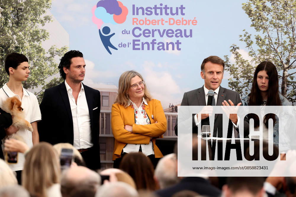Emmanuel Macron and Brigitte Macron Visit the Robert-Debre Hospital - Paris French President Emmanuel Macron delivers a speech next to Adrien Taquet, Chairman of the Supervisory Board of the Robert-Debre Institute for the Child s Brain and Professor Ghislaine Dehaene during the foundation stone laying ceremony for the Child Brain Institute (ICE - Institut Robert-Debre du Cerveau de l’Enfant) at the Robert-Debre Hospital in Paris, on June 10, 2026. Photo by Stephane Lemouton Pool ABACAPRESS.COM Paris France