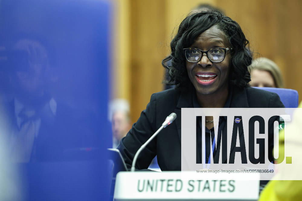 LAKIESHA HAWKINS, Acting Deputy Associate Administrator for NASAâ€⠢s Exploration Systems Development Mission Directorate, speaks during the opening day of the 69th session of COPUOS. HAWKINS discussed NASAâ€⠢s Artemis campaign, including the planned Artemis III and Artemis IV missions, highlighting international cooperation, the role of UNOOSA and future human exploration of the Moon. New York USA - ZUMAo116 20260610_znp_o116_003