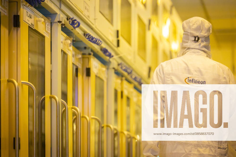 Infineon Technologies AG in Dresden Reinraum der neuen Smart Power Fab der Infineon Technologies AG in Dresden am 10. Juni. Am 2. Juli wird die Smart Power Fab feierlich eröffnet. Das neue Werk ist mit einem Investitionsvolumen von fünf Milliarden Euro die größte Einzelinvestition in der Geschichte von Infineon und eines der größten Investitionsprojekte in Deutschland. 300 mm Waferfertigung am Standort Dresden der Infineon Technologies AG Dresden Sachsen Deutschland