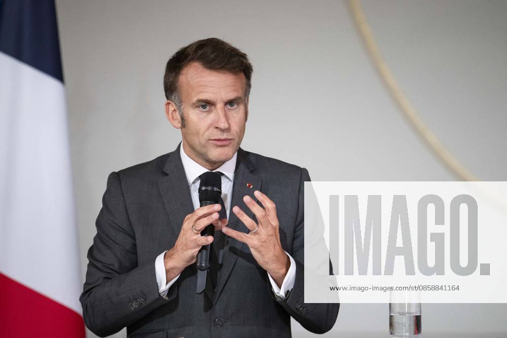 Emmanuel Macron at a meeting with the G7 Engament Groups - Paris French President Emmanuel Macron look and gestures during a meeting with the G7 Engament Groups at the Elysee Palace, French Presidential Palace, in Paris, on June 10, 2026. Photo by Eliot Blondet ABACAPRESS.COM Paris France France