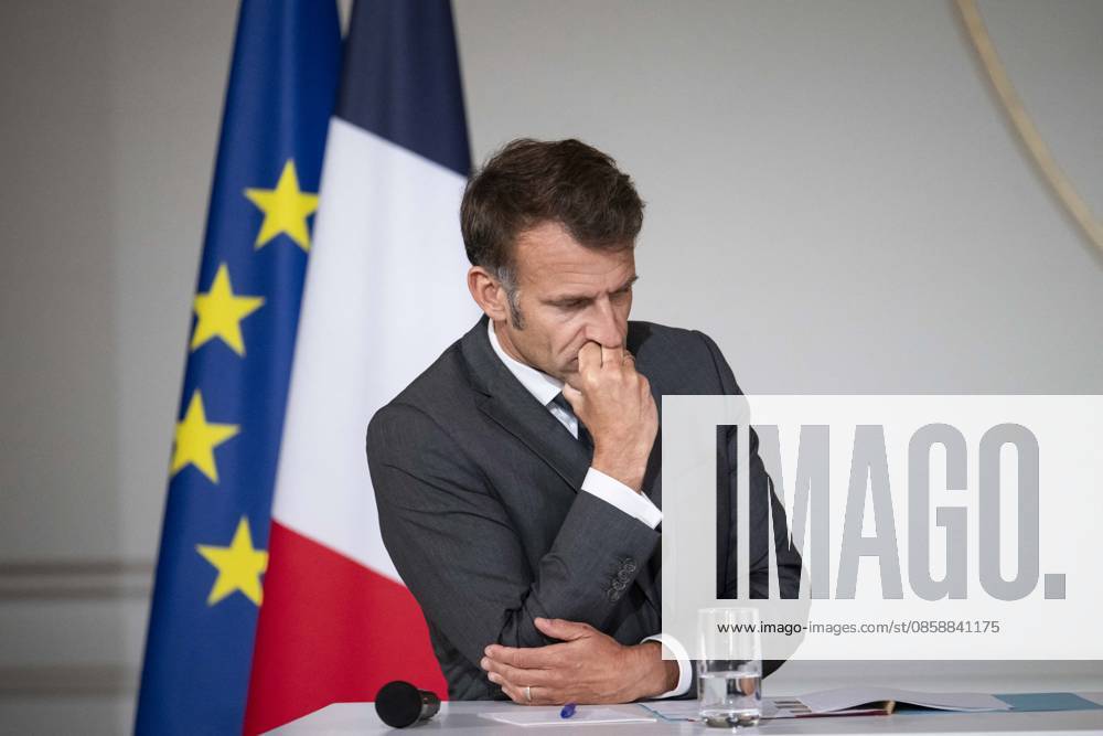 Emmanuel Macron at a meeting with the G7 Engament Groups - Paris French President Emmanuel Macron look and gestures during a meeting with the G7 Engament Groups at the Elysee Palace, French Presidential Palace, in Paris, on June 10, 2026. Photo by Eliot Blondet ABACAPRESS.COM Paris France France
