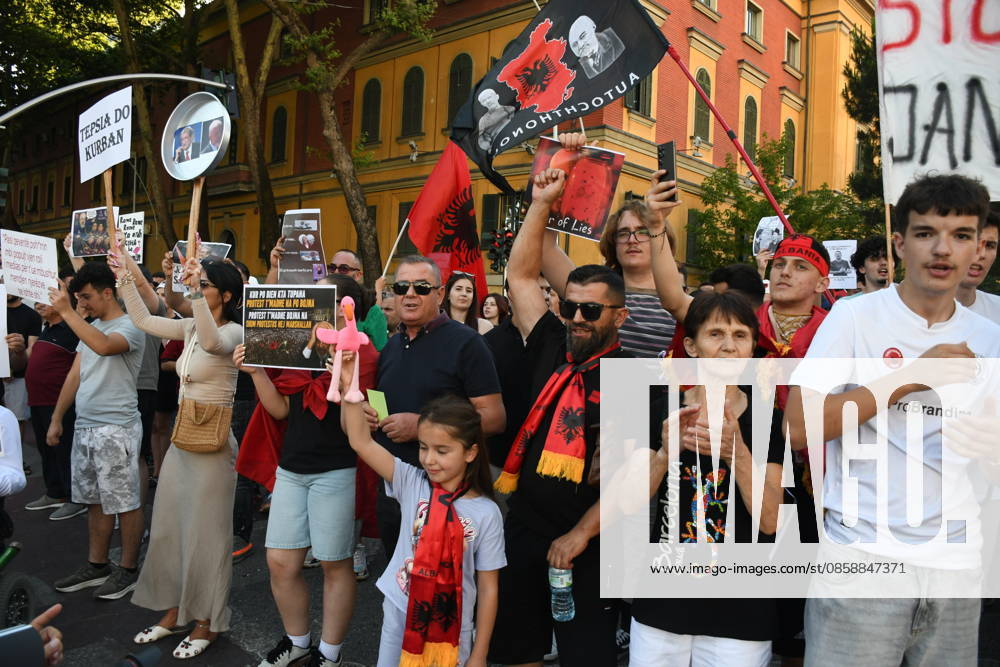 Protests against the Vlora tourism project continue in Albania TIRANA, ALBANIA - JUNE 10: People stage a protest against a planned tourism project in the Zvernec area of Avlonya (Vlora) as they gather at Skanderbeg Square in Tirana, Albania on June 10, 2026. Olsi Shehu Anadolu Tirana Albania. Editorial use only. Please get in touch for any other usage.