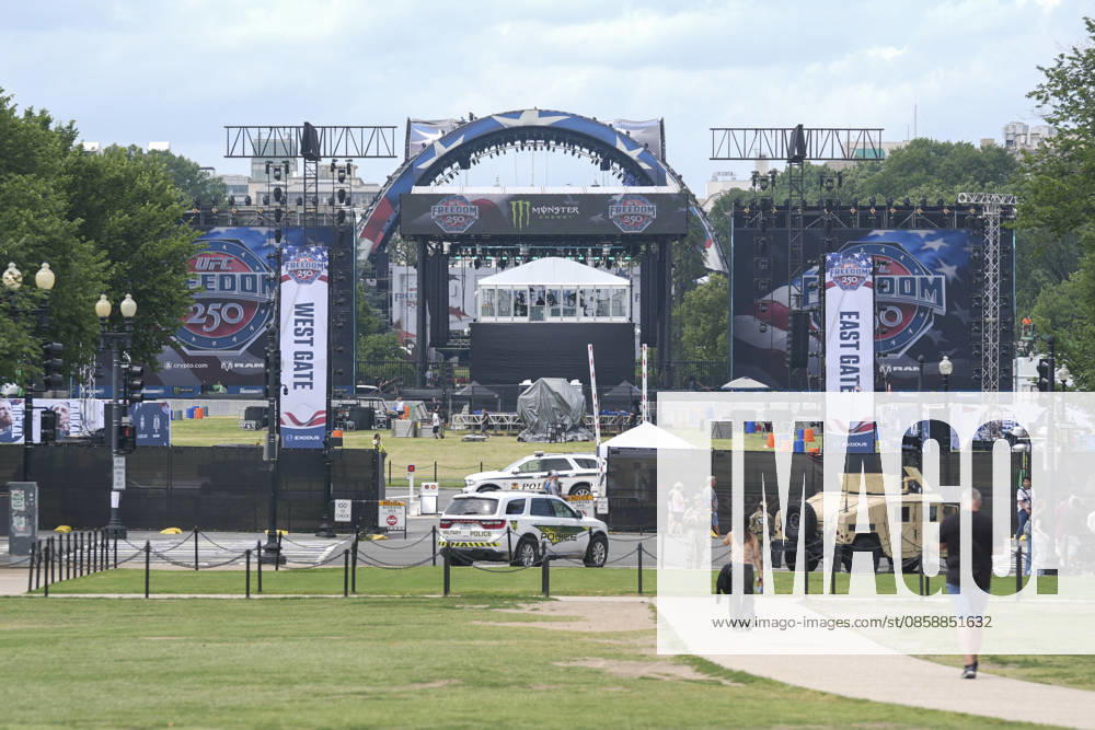 White House readies for UFC event as 250th anniversary celebrations approach WASHINGTON DC, UNITED STATES - JUNE 10: Preparations continue on the South Lawn of the White House ahead of the Ultimate Fighting Championship (UFC) Freedom 250 event, part of the America 250 celebrations, in Washington, D.C., United States on June 10, 2026. The event, scheduled for June 14, coincides with Flag Day and U.S. President Donald Trump s 80th birthday and has been described by the White House as a once-in-a-generation celebration of the American fighting spirit. Mehmet Eser Anadolu Washington United States. Editorial use only. Please get in touch for any other usage.