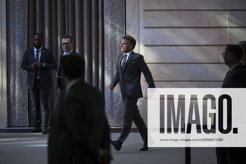 Le président Emmanuel Macron prononce un discours lors de la réception des groupes dengagement du G7 au palais de lElysée à Paris le 10 juin 2026 Eliot Blondet Pool Bestimage French President Emmanuel Macron arrives for a meeting with the G7 Engament Groups at the Elysee Palace, French Presidential Palace, in Paris, on June 10, 2026 Paris France