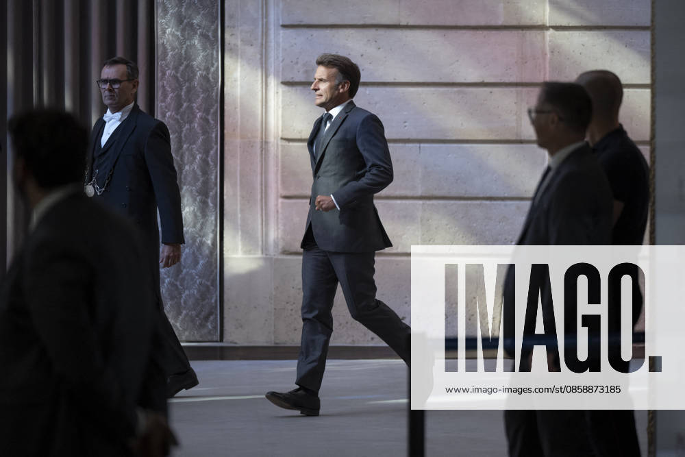 Le président Emmanuel Macron prononce un discours lors de la réception des groupes dengagement du G7 au palais de lElysée à Paris le 10 juin 2026 Eliot Blondet Pool Bestimage French President Emmanuel Macron arrives for a meeting with the G7 Engament Groups at the Elysee Palace, French Presidential Palace, in Paris, on June 10, 2026 Paris France