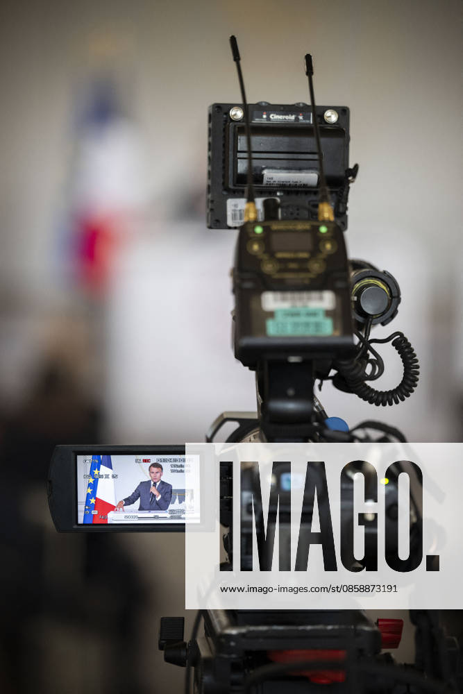 Le président Emmanuel Macron prononce un discours lors de la réception des groupes dengagement du G7 au palais de lElysée à Paris le 10 juin 2026 Eliot Blondet Pool Bestimage French President Emmanuel Macron look and gestures during a meeting with the G7 Engagement Groups at the Elysee Palace, French Presidential Palace, in Paris, on June 10, 2026 Paris France