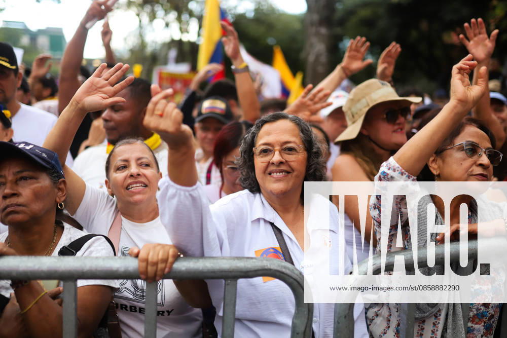 Ivan Cepeda Rally in Medellin Left-wing presidential candidate Ivan Cepeda Castro for the political party Pacto Historico takes part during a rally in Medellin, Colombia in the midst of the presidential runoff election, on june 10, 2026. Photo by: Camilo Moreno Long Visual Press Medellin Antioquia Colombia