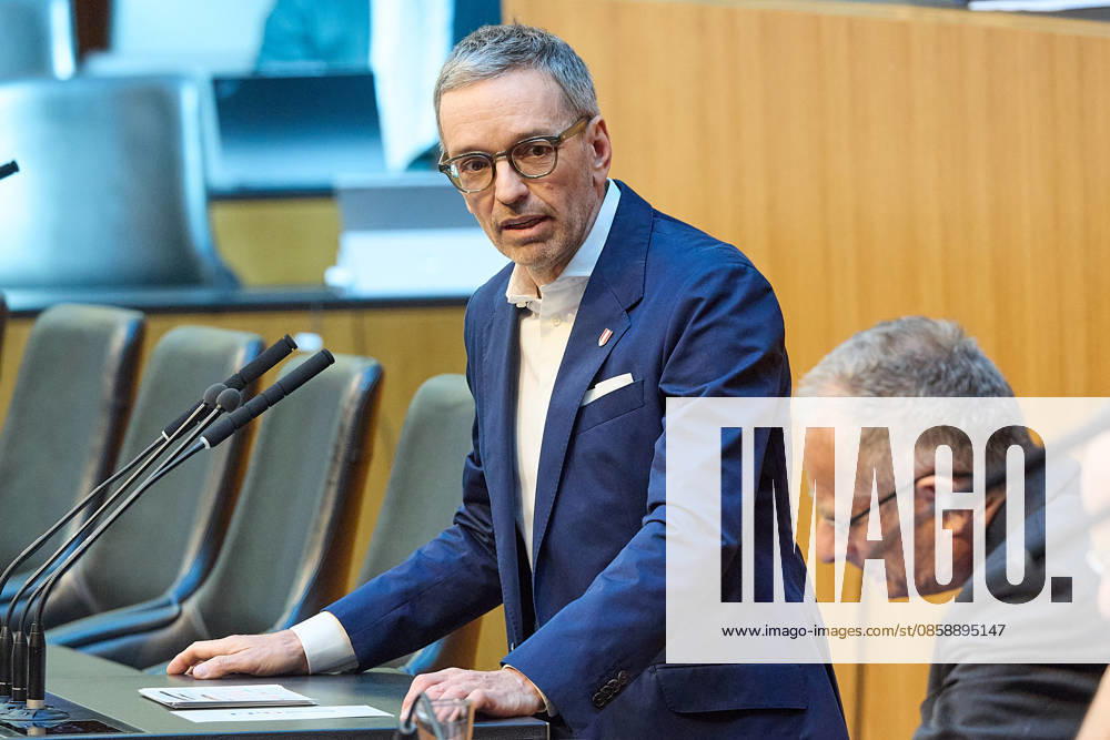 - Wien 11.06.2026 - Debatte Budget Österreichisches Parlament - Der Nationalrat trat heute im Hohen Haus zu einer regluären Nationalratssitzung zusammen. Haupthema war die gestrige Budgetrede des Finanzministers und die Debatte darüber. PHOTO: Finanzminister Markus Marterbauer (SPÖ) auf der Regierungsbank. FPÖ-Bundesparteiobmann Herbert Kickl (L) am Rednerpult. Vienna (AUSTRIA) - Austrian Parliament National Council session - The National Council met today in Parliament for a regular National Council session. The topic of the plenary session was the Budget Speech by the Austrian Minister of Finance. Budget, Finanzen, Staatsfinanzen, Geld, Steuern, Ausgaben, Einnahmen, Regierung, echtes Dopelbudet 2027 28 , 2028, Schulden, Nationa