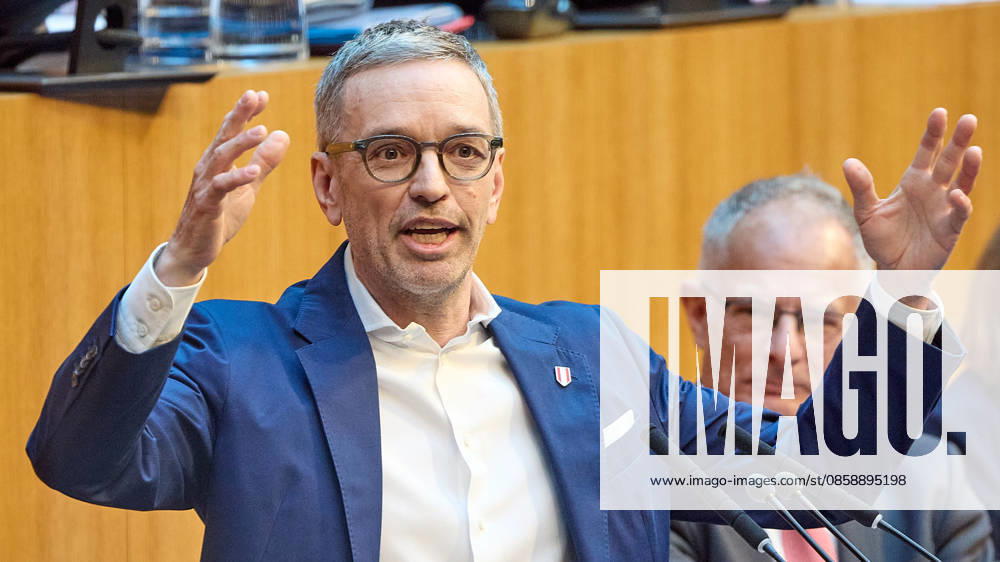 - Wien 11.06.2026 - Debatte Budget Österreichisches Parlament - Der Nationalrat trat heute im Hohen Haus zu einer regluären Nationalratssitzung zusammen. Haupthema war die gestrige Budgetrede des Finanzministers und die Debatte darüber. PHOTO: Finanzminister Markus Marterbauer (SPÖ) auf der Regierungsbank. FPÖ-Bundesparteiobmann Herbert Kickl (L) am Rednerpult. Vienna (AUSTRIA) - Austrian Parliament National Council session - The National Council met today in Parliament for a regular National Council session. The topic of the plenary session was the Budget Speech by the Austrian Minister of Finance. Budget, Finanzen, Staatsfinanzen, Geld, Steuern, Ausgaben, Einnahmen, Regierung, echtes Dopelbudet 2027 28 , 2028, Schulden, Nationa