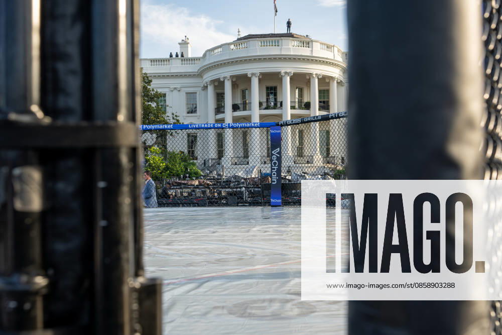 Scenes from the Ulitmate Fighting Championship (UFC) arena on the South Lawn of the White House on June 11, 2026. The UFC will host the Freedom 250 fights on President Trumpâ€⠢s birthday on June 14, 2026. Washington United States - ZUMAl312 20260611_znp_l312_009