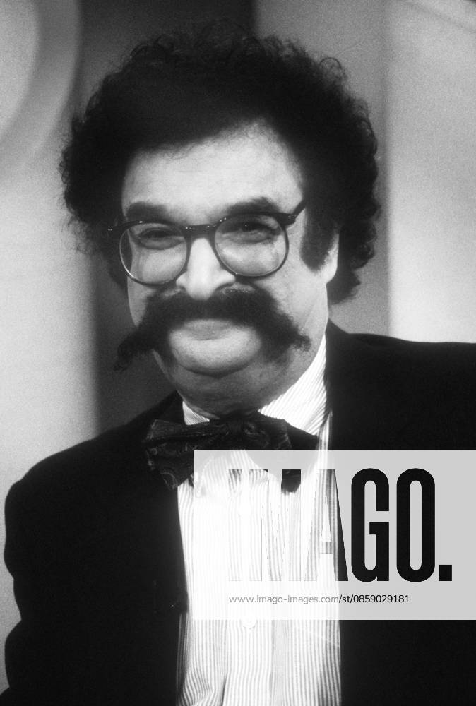 **FILE PHOTO** Gene Shalit Has Passed Away. Gene Shalit 1992 Photo By Adam Scull PHOTOlink MediaPunch