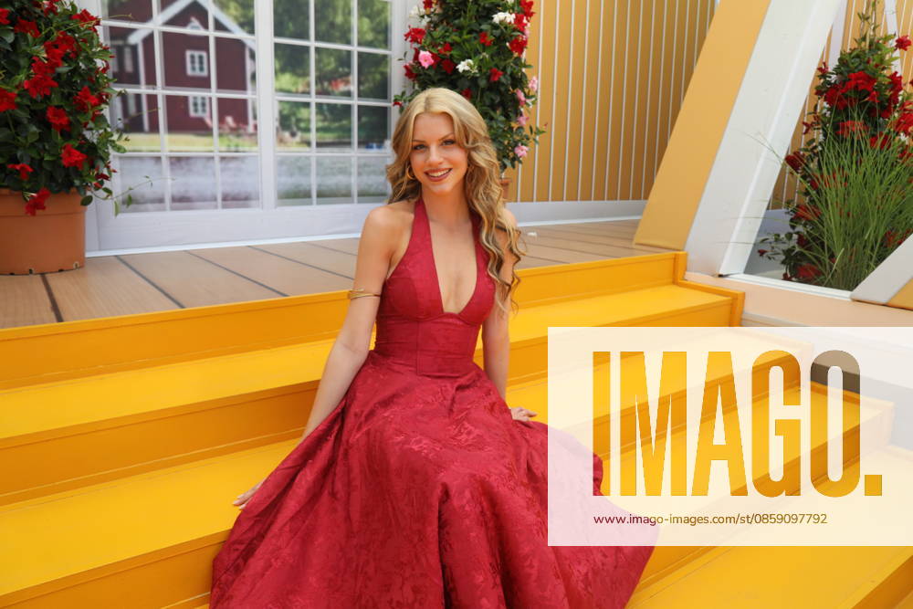 Pia-Sophie Remmel in der ARD TV-Show Immer wieder sonntags im Europa-Park. Rust