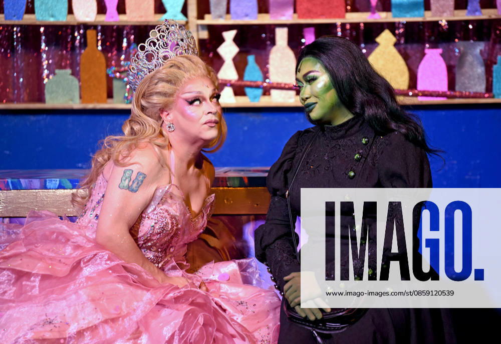 Ginger Minj and Jujubee in Licked: For Gay at Out Front Theatre, Atlanta Georgia 6-14-26. Ginger Minj (Joshua Allen Eads) competed on Ru Paul s Drag Race S7 and All Stars S2, 6, and the winner of S10. Jujubee (Airline Inthyrath) competed on Ru Paul s Drag Race S2 and All Stars S1 and S5.. They both also are celebrating the June 12th release of their new film Stop! That! Train! Atlanta USA - ZUMAs380 20260614_zep_s380_016