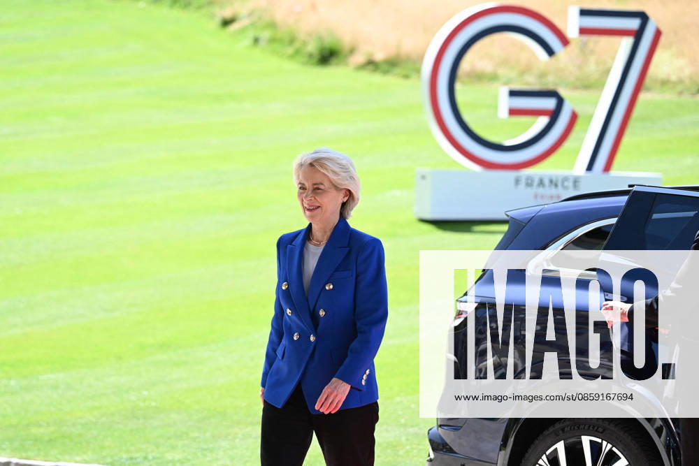 Ursula von der Leyen, President of the European Commission Arrivées des chefs détats et de gouvernement au sommet du G7 à Evian le 15 juin 2026 Jeanne Accorsini Bestimage Arrival of heads of state and government at the G7 summit in Evian on June 15, 2026 Evian France