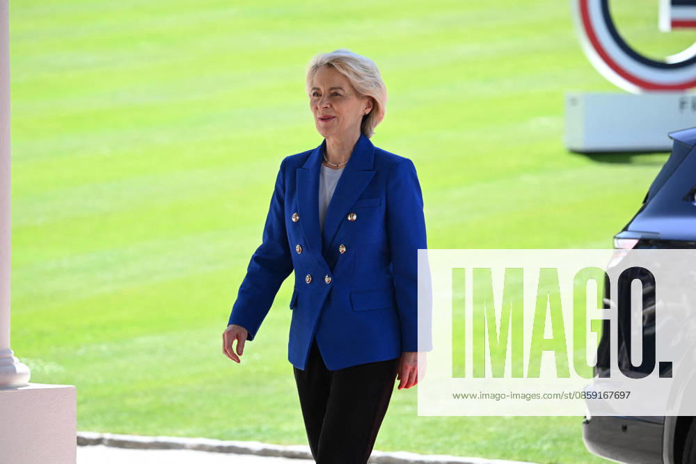 Ursula von der Leyen, President of the European Commission Arrivées des chefs détats et de gouvernement au sommet du G7 à Evian le 15 juin 2026 Jeanne Accorsini Bestimage Arrival of heads of state and government at the G7 summit in Evian on June 15, 2026 Evian France