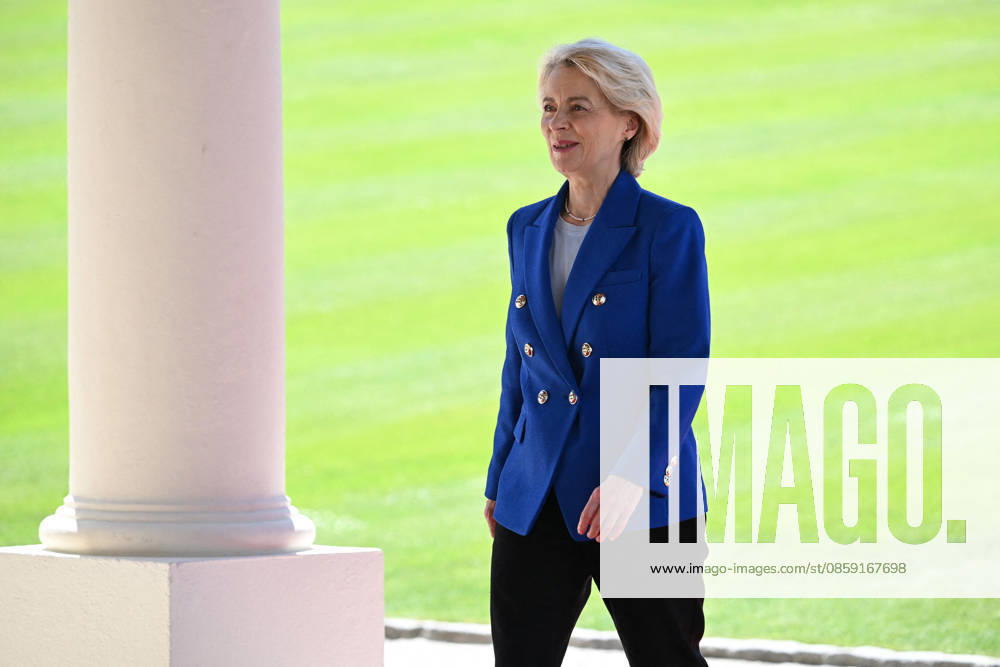 Ursula von der Leyen, President of the European Commission Arrivées des chefs détats et de gouvernement au sommet du G7 à Evian le 15 juin 2026 Jeanne Accorsini Bestimage Arrival of heads of state and government at the G7 summit in Evian on June 15, 2026 Evian France