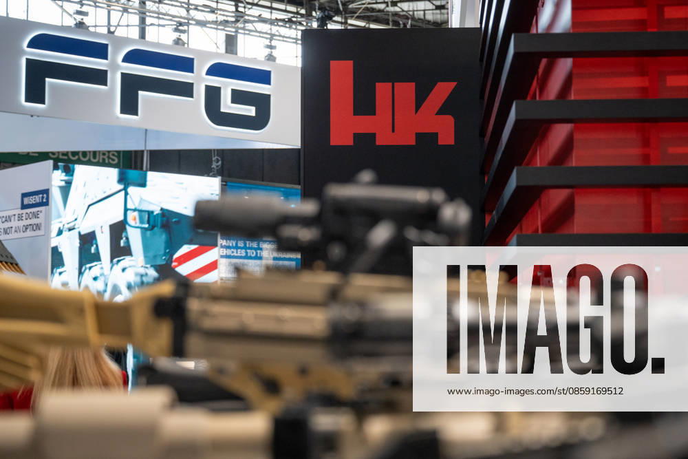 Messestand Heckler & Koch mit Handfeuerwaffen und Maschinengewehren;Rüstungsmesse Eurosatory 2026 in Parc des Expositions de Paris Nord Villepinte, Villepinte Paris France Parc des Expositions de Paris No