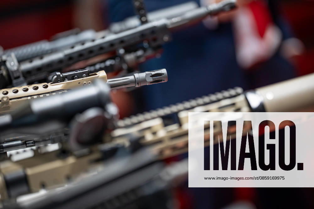 Messestand Heckler & Koch mit Handfeuerwaffen und Maschinengewehren;Rüstungsmesse Eurosatory 2026 in Parc des Expositions de Paris Nord Villepinte, Villepinte Paris France Parc des Expositions de Paris No
