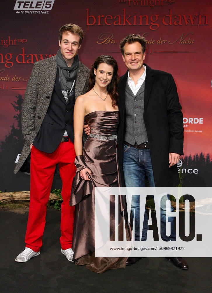 Max Felder, Annina Braunmiller und Johannes Raspe - Premiere: The Twilight Saga: Breaking Dawn Part 1 - Biss zum Ende der Nacht , November 18, 2011 in Berlin