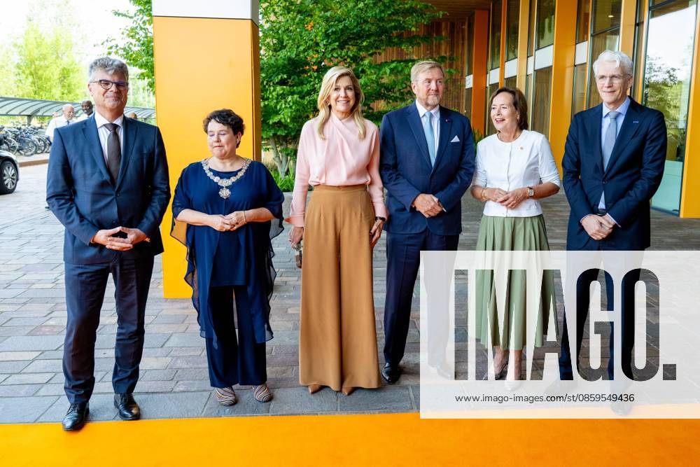 UTRECHT, The Netherlands, 2026-06-19 10:26:10 UTRECHT, 19-06-2026, Princess Maxima Center At the invitation of King Willem-Alexander and Queen Maxima, Emperor Naruhito of Japan is paying a state visit to the Netherlands. Emperor Naruhito is accompanied by Her Majesty Empress Masako. The state visit is a confirmation of the close and historic relationship between Japan and the Netherlands. The countries share 426 years of bilateral relations. PHOTO: NLBeeld POOL Mischa Schoemaker In the photo: Emperor Naruhito and Empress Masako. King Willem-Alexander and Queen Maxima visit the Princess Maxima Center for Pediatric Oncology in Utrecht. After a welcome by children, their parents, and hospital staff, the group visits the research wing. Cr