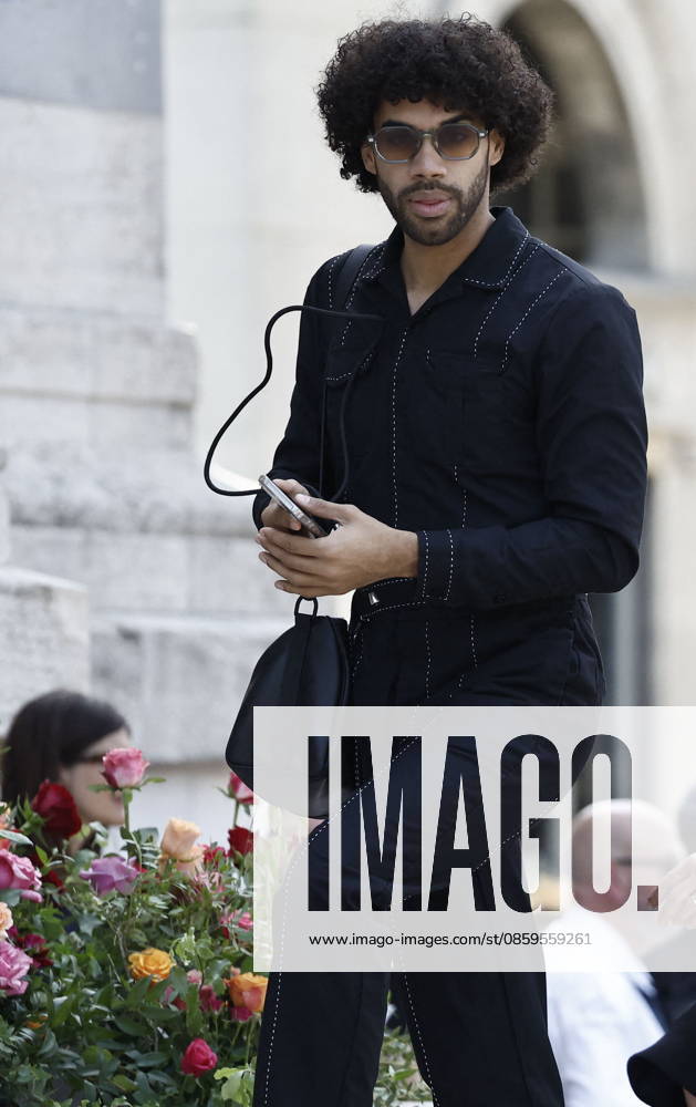 Gwendal Marimoutou at the funeral of Mr. Satrapi at the Père Lachaise Crematorium in Paris on June 19, 2026. The author of the famous graphic novel, which was adapted into a film, Persepolis, died on June 3, 2026, at the age of 56, inconsolable over the loss of her husband, M. Ripa, which occurred a year earlier. Cyril Moreau Bestimage The funeral of M. Satrapi at the Père Lachaise Crematorium in Paris, on June 19, 2026. The author of the famous graphic novel, adapted into a film, Persepolis, died on June 3, 2026, at the age of 56, inconsolable over the loss of her husband, M. Ripa, which occurred a year earlier. Paris, France,detected_source_language