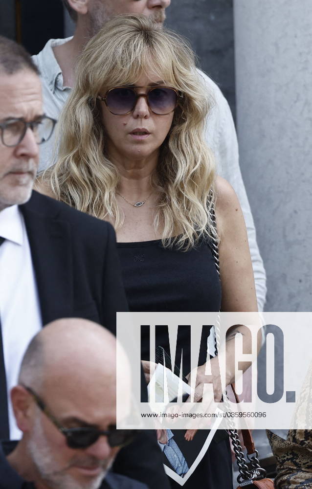 Enora Malagré at the funeral of Mr. Satrapi at the Père Lachaise Crematorium in Paris on June 19, 2026. The author of the famous graphic novel, which was adapted into a film, Persepolis, died on June 3, 2026, at the age of 56, inconsolable over the loss of her husband, M. Ripa, which occurred a year earlier. Cyril Moreau Bestimage at the funeral of M. Satrapi at the Père Lachaise Crematorium in Paris, on June 19, 2026. The author of the famous graphic novel, adapted into a film, Persepolis, died on June 3, 2026, at the age of 56, inconsolable over the loss of her husband, M. Ripa, which occurred a year earlier. Paris, France,detected_source_language