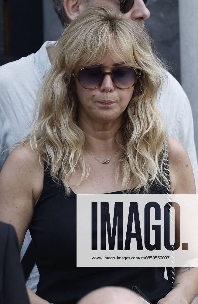 Enora Malagré at the funeral of Mr. Satrapi at the Père Lachaise Crematorium in Paris on June 19, 2026. The author of the famous graphic novel, which was adapted into a film, Persepolis, died on June 3, 2026, at the age of 56, inconsolable over the loss of her husband, M. Ripa, which occurred a year earlier. Cyril Moreau Bestimage at the funeral of M. Satrapi at the Père Lachaise Crematorium in Paris, on June 19, 2026. The author of the famous graphic novel, adapted into a film, Persepolis, died on June 3, 2026, at the age of 56, inconsolable over the loss of her husband, M. Ripa, which occurred a year earlier. Paris, France,detected_source_language
