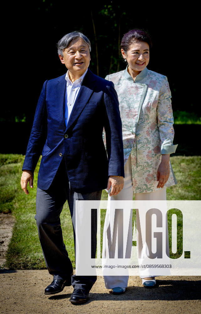 Amsterdam Emperor Naruhito of Japan and Empress Masako planting a cherry tree in the Blossom Park in the Amsterdam Forest on the 3rd and last day of the 3 day statevisit to the Netherlands. Â