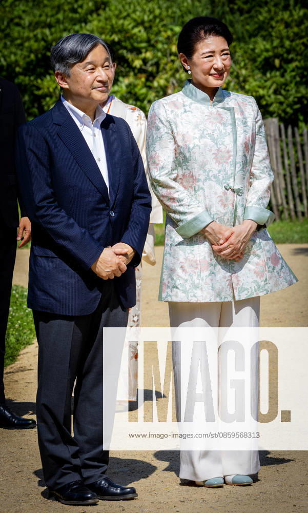 Amsterdam Emperor Naruhito of Japan and Empress Masako planting a cherry tree in the Blossom Park in the Amsterdam Forest on the 3rd and last day of the 3 day statevisit to the Netherlands. Â