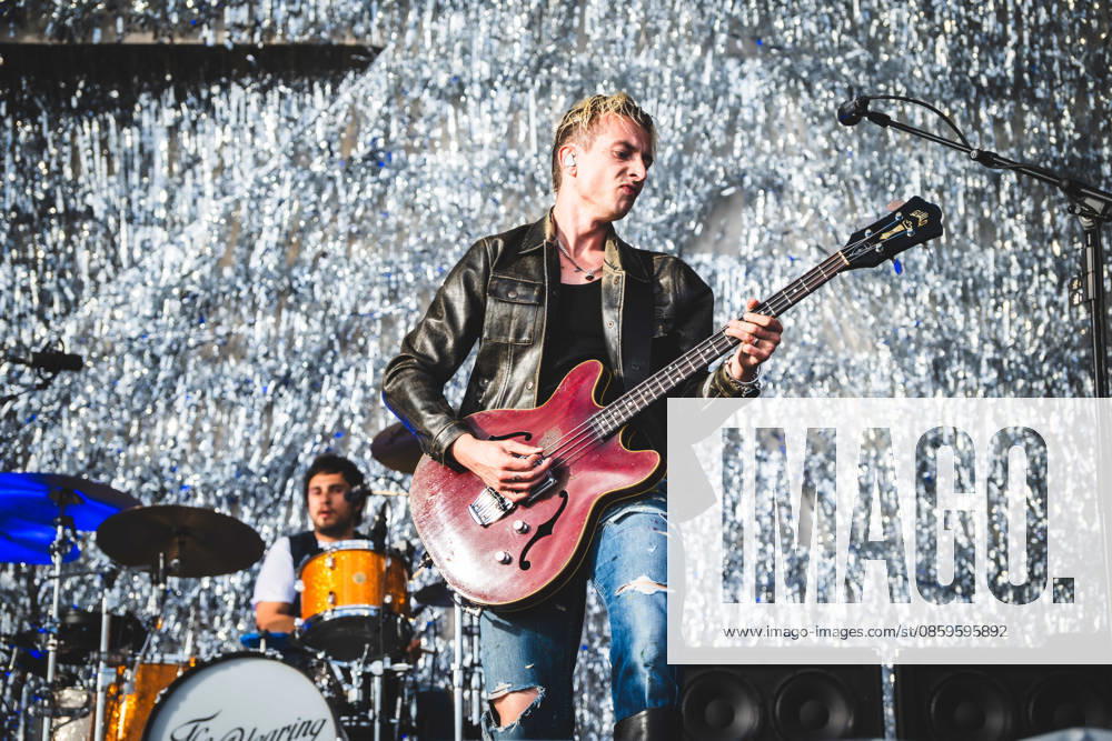 Wolf Alice performing live on the Main Stage at TRNSMT Festival, Glasgow Green on Friday 19 June 2026. Wolf Alice performing live on the Main Stage at TRNSMT Festival, Glasgow Green on Friday 19 June 2026. Grammy-nominated and Brit Award-winning English alternative rock band fronted by Ellie Rowsell. Part of the TRNSMT 2026 weekend series in Glasgow., Credit:Adam Hampton-Matthews Avalon