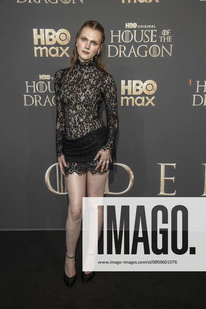 ABB HBO- Lucy Hellenbrecht zu Gast auf dem schwarzen Teppich bei der Deutschland Premiere zur dritten Staffel der HBO Original Serie House of the Dragon im Kino International am 19.06.2026 in Berlin Berlin Deutschland