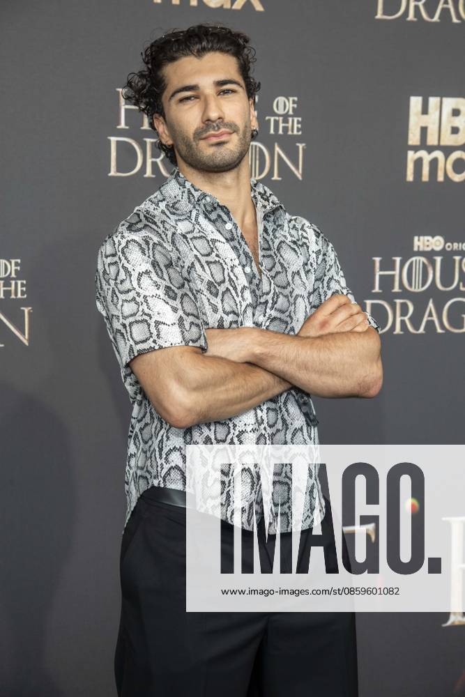 ABB HBO- Mohamed Kanj Khamis zu Gast auf dem schwarzen Teppich bei der Deutschland Premiere zur dritten Staffel der HBO Original Serie House of the Dragon im Kino International am 19.06.2026 in Berlin Berlin Deutschland