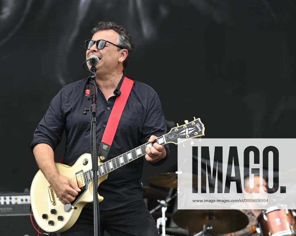 Singer and guitarist James Dean Bradfield of Manic Street Preachers performs during the music festival Metronome Prague, on June 20, 2026, in Prague, Czech Republic. (CTKxPhoto MichalxKrumphanzl) CTKPhotoP2026062004683 CTKPhotoP2026062004683