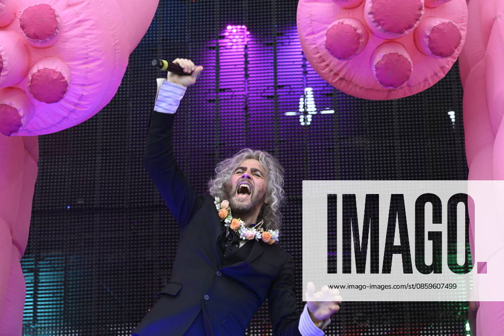 Singer Wayne Coyne of The Flaming Lips band performs during the music festival Metronome Prague, on June 20, 2026, in Prague, Czech Republic. (CTKxPhoto MichalxKrumphanzl) CTKPhotoP2026062005212 CTKPhotoP2026062005212