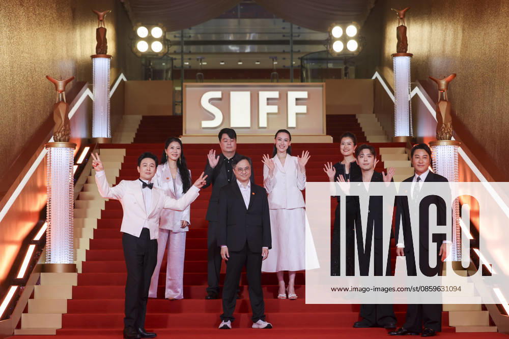 Actor Zhang Songwen and actress Isabella Leong arrive at the red carpet of the closing ceremony for the 28th Shanghai International Film Festival on June 20, 2026 in Shanghai, China.