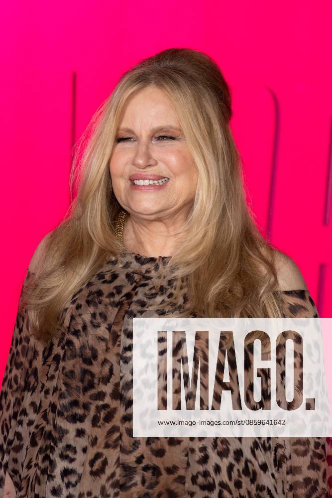 Jennifer Coolidge at arrivals for ELLE WORLD Grand Opening, Hall des Lumieres, New York, NY, June 20, 2026. Photo By: Ryan Billings Everett Collection ELLE WORLD Grand Opening PUBLICATIONXNOTxINxCANxCHNxFRAxITAxJPNxNORxPOLxRUSxESPxUKxUSA