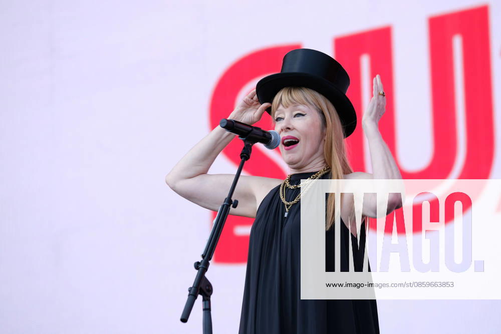 American singer-songwriter Suzanne Nadine Vega known professionally as Suzanne Vega performing live at the Isle of Wight festival. Newport United Kingdom - ZUMAs197 20260621_aaa_s197_025