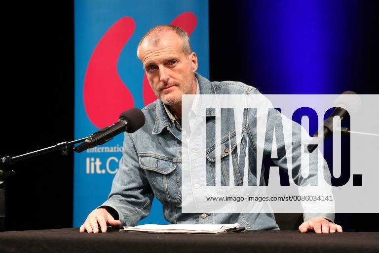 Robert Seethaler, der Autor bei seinem Auftritt mit seinem neuen Buch Das Feld am 11.10.2018 im Rahmen vom Literaturfestival Lit.Cologne Spezial in Koeln Lit.Cologne Spezial 2018 - Robert Seethaler