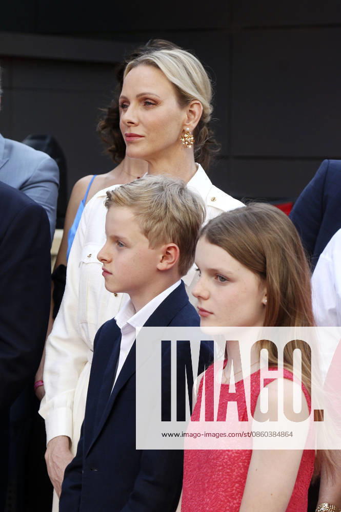 Charlene Fürstin von Monaco, Erbprinz Jacques von Monaco und Prinzessin Gabriella von Monaco bei der Einweihung des Themenbereichs Monaco im Europa-Park. Rust