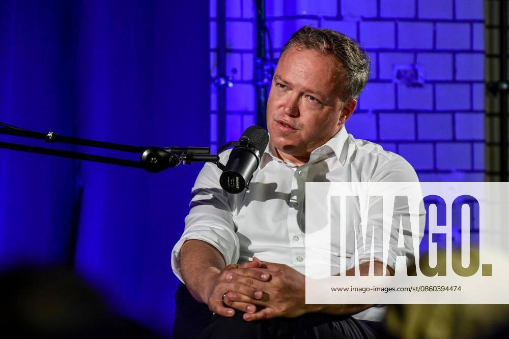 AM 29. Juni 2026 fand in Erfurt ein Podcast mit dem Ministerpräsidenten Mario Voigt und Melanie Amann statt. Deutschland Berlin Berlin