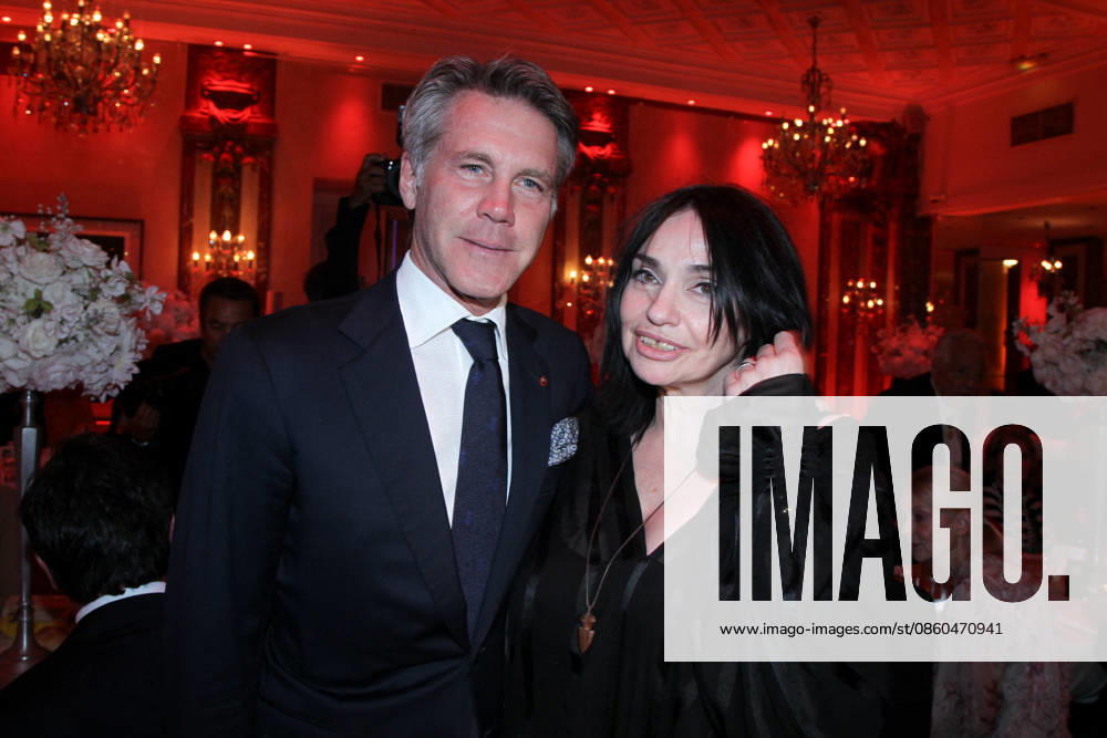 Béatrice Dalle and Emmanuel Philibert of Savoy, Duke of Savoy, Prince of Piedmont and Venice, at the gala evening for the Dynastic Orders of the Royal House of Savoy at the Salons Hoche in Paris on June 30, 2026. Philippe Baldini Bestimage Celebs at gala evening for the Dynastic Orders of the Royal House of Savoy at the Salons Hoche in Paris on June 30, 2026, Paris, France