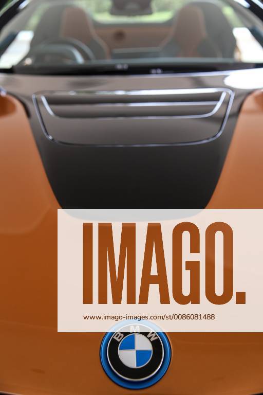 Jakarta, Indonesia - BMW i8 Roadster displayed during a media preview in Jakarta, Indonesia on Wednesday, October 17, 2018. Jakarta Indonesia - ZUMAn230 20181017_zaa_n230_107